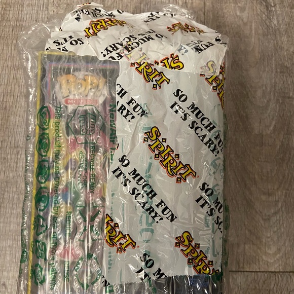 Funko Pop Killer Clowns from OuterSpace Jumbo SE Black Light Glow NWT - Picture 7 of 9